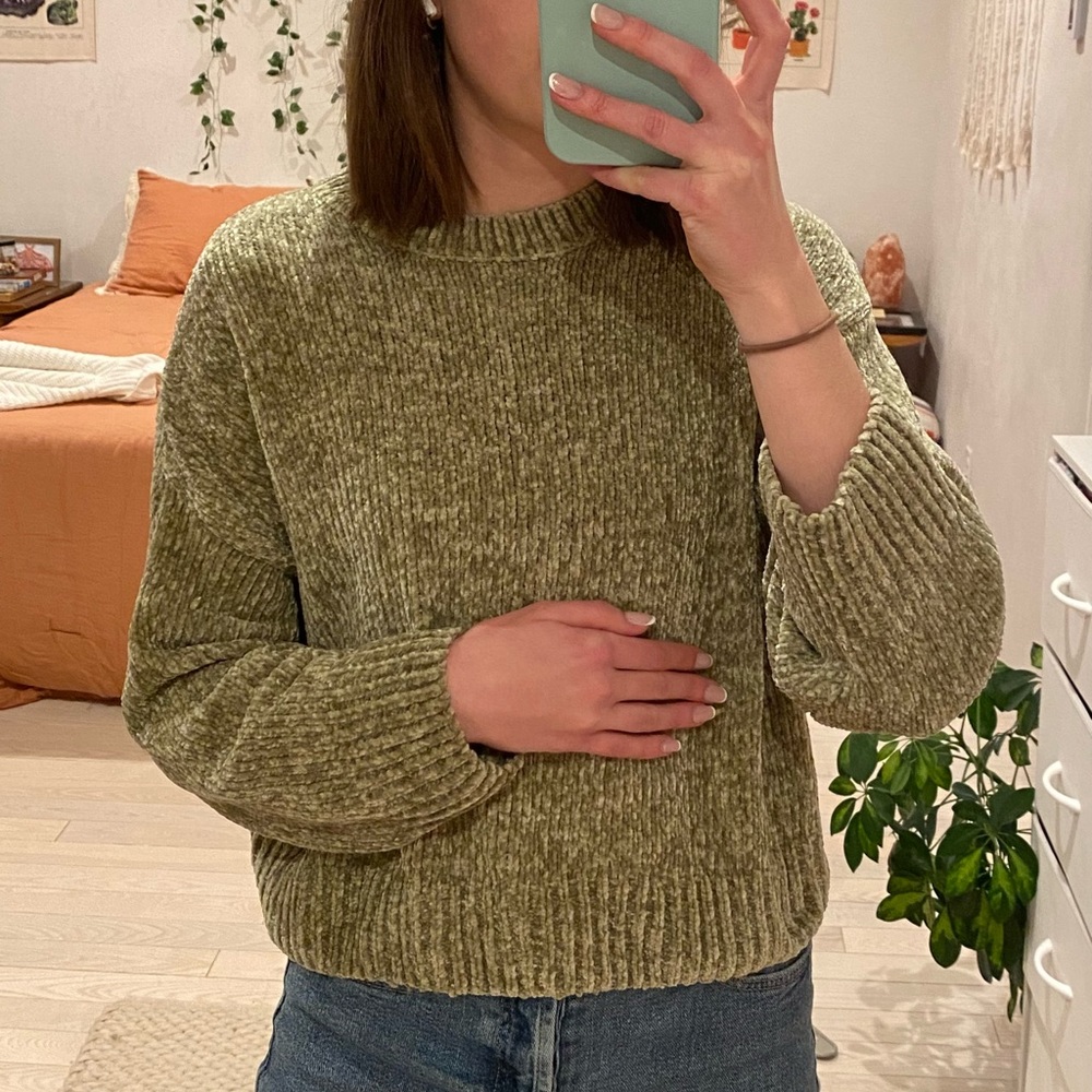 Green Pull & Bear Sweater